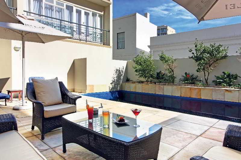 Hollow Boutique Hotel 4*